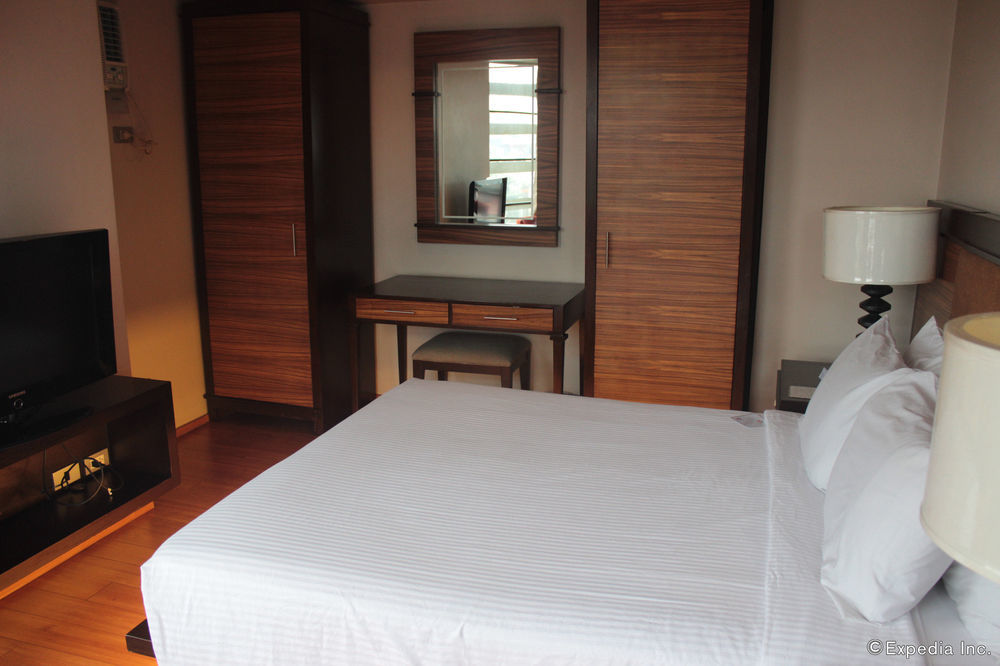 Soleste Suites Quezon City Exterior foto