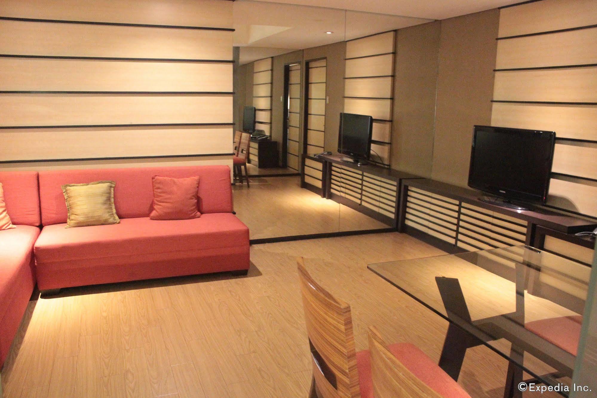 Soleste Suites Quezon City Exterior foto